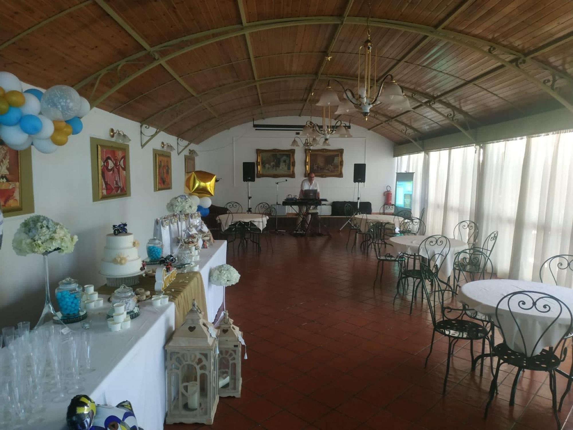 Cristal Hotel Manocalzati Buitenkant foto