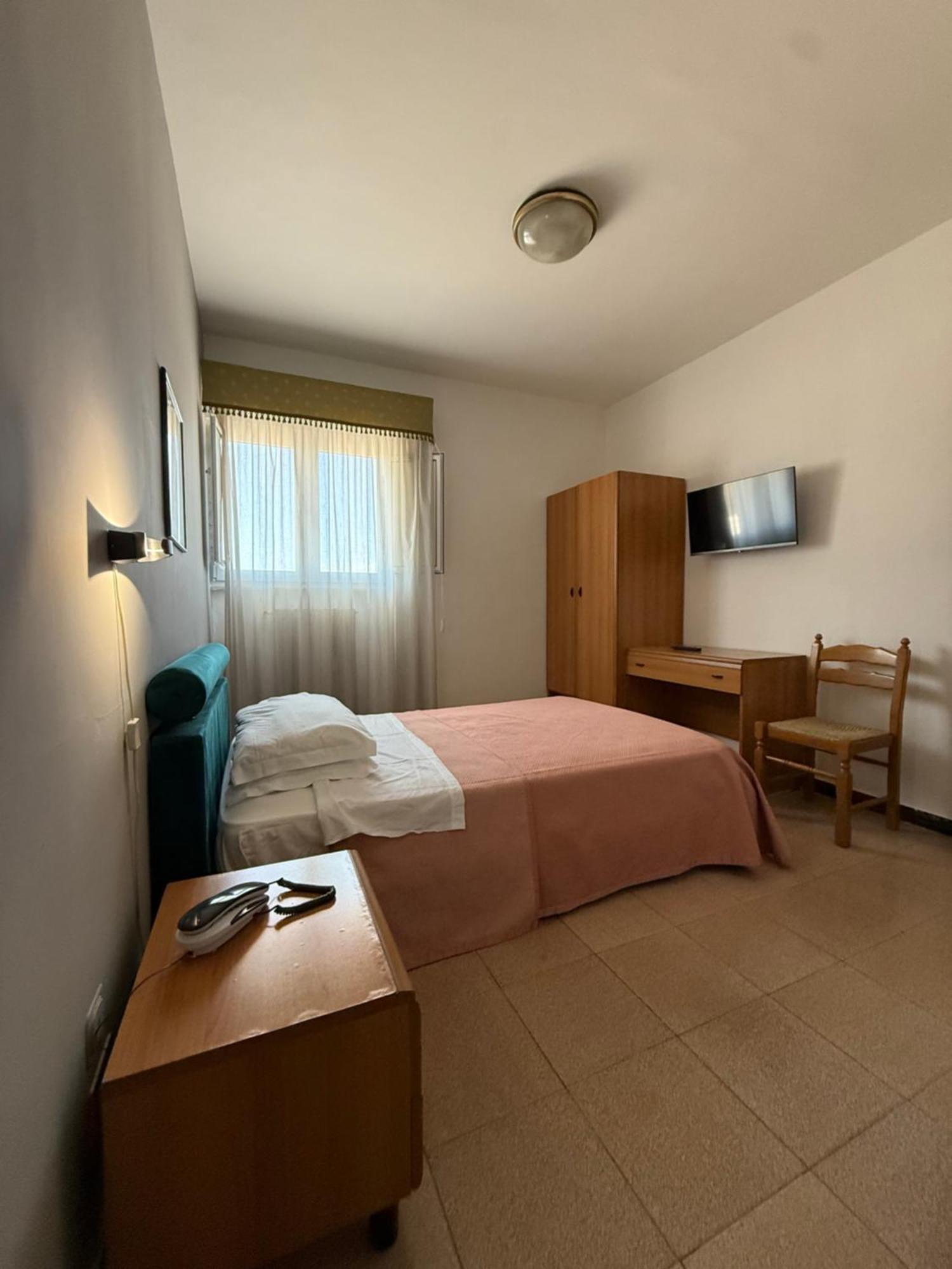 Cristal Hotel Manocalzati Buitenkant foto