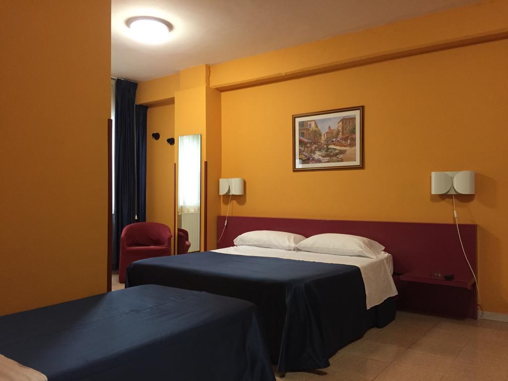 Cristal Hotel Manocalzati Buitenkant foto